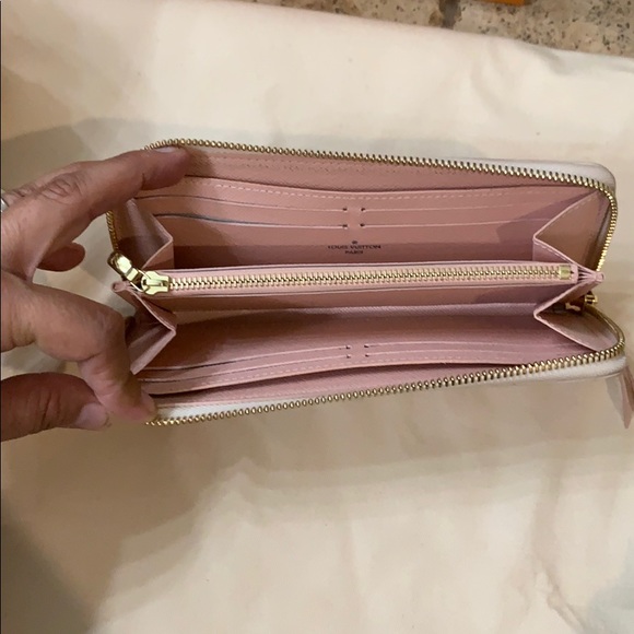 Louis Vuitton TAHITIENNE Clemence Wallet EUC - Picture 5 of 15